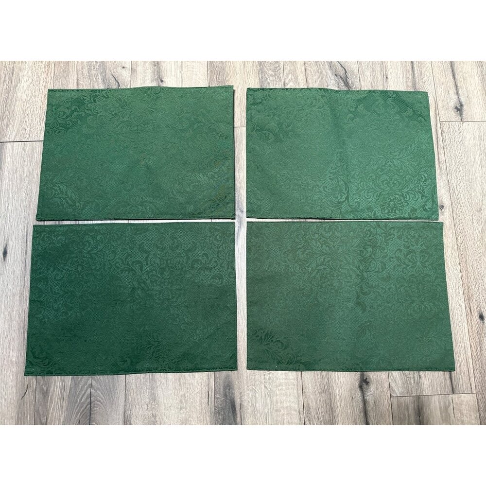 Jaclyn Smith Traditions 4-Piece Green Damask Placemats 60% Cotton 40% Polyester